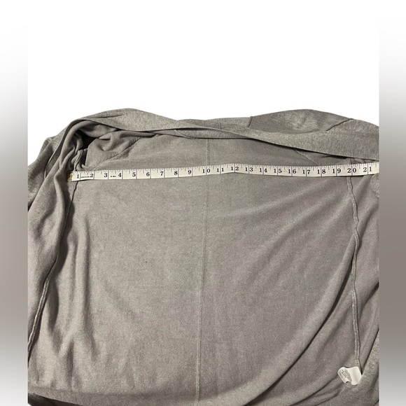 89th + Madison Cardigan - Picture 4 of 7